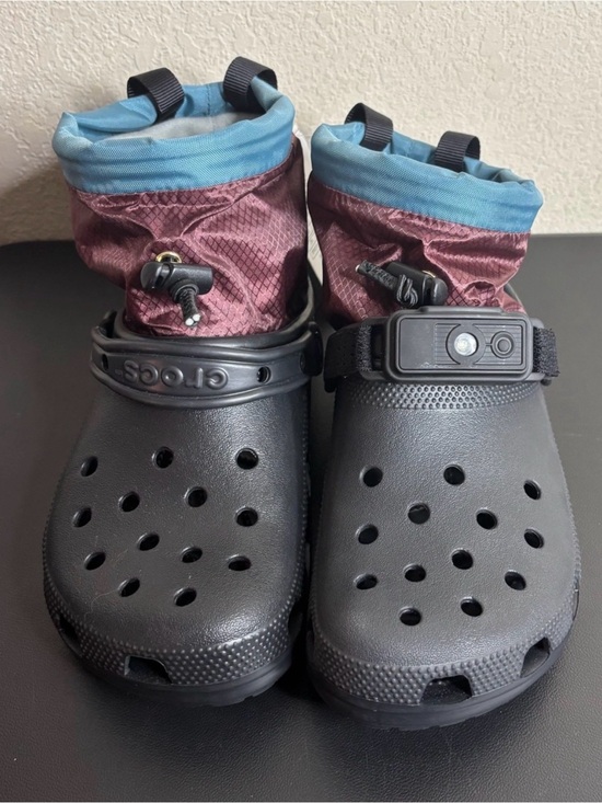 CROCS Shoes - Crocs Nicole McLaughlin x Classic Clog
Size 7 missing Jibbitz charms